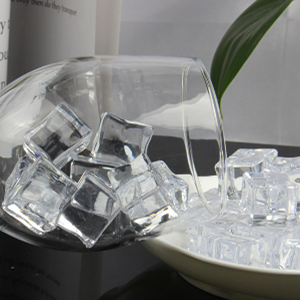 clear ice cubes